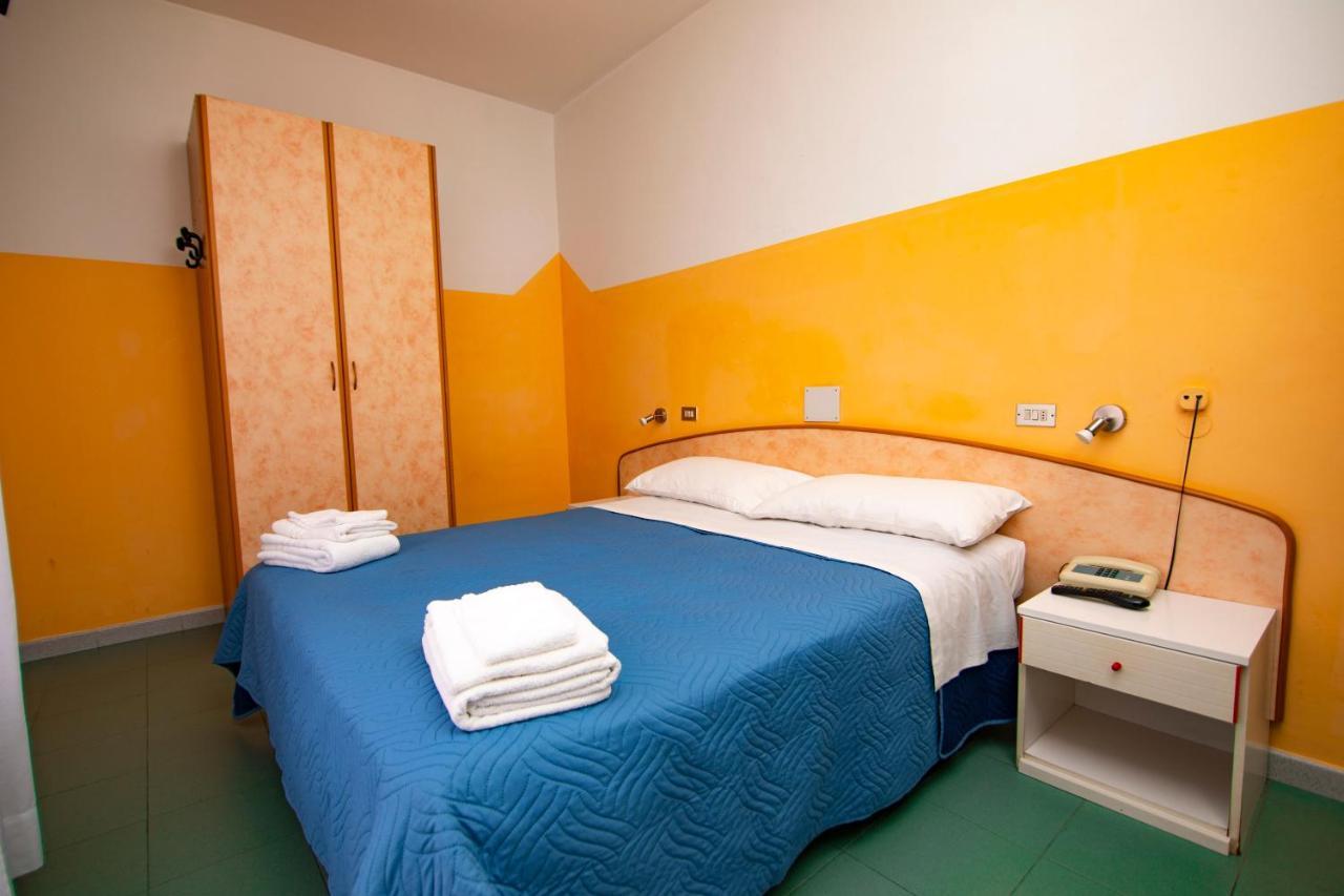 Hotel Montebello 리치오네 외부 사진