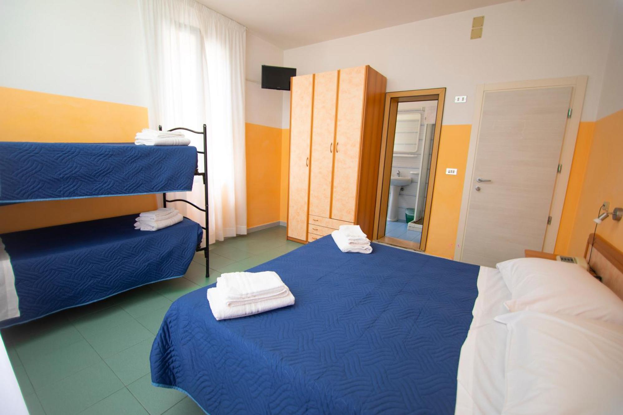 Hotel Montebello 리치오네 외부 사진