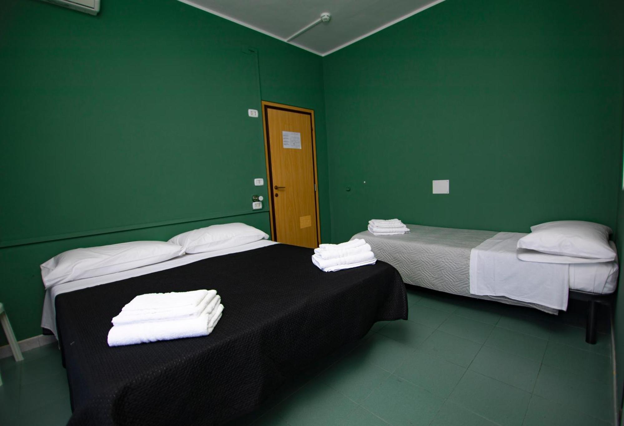 Hotel Montebello 리치오네 외부 사진