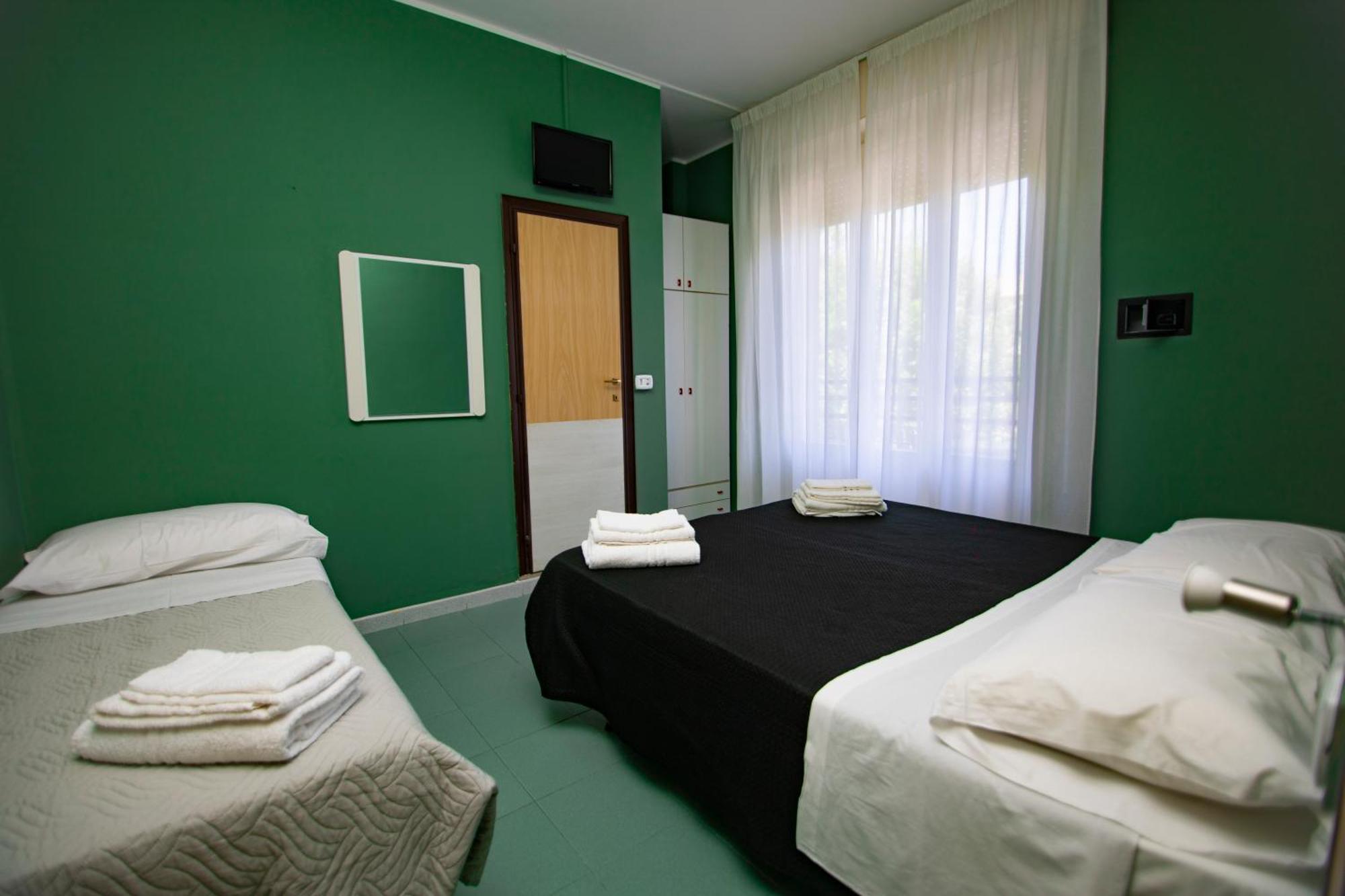 Hotel Montebello 리치오네 외부 사진