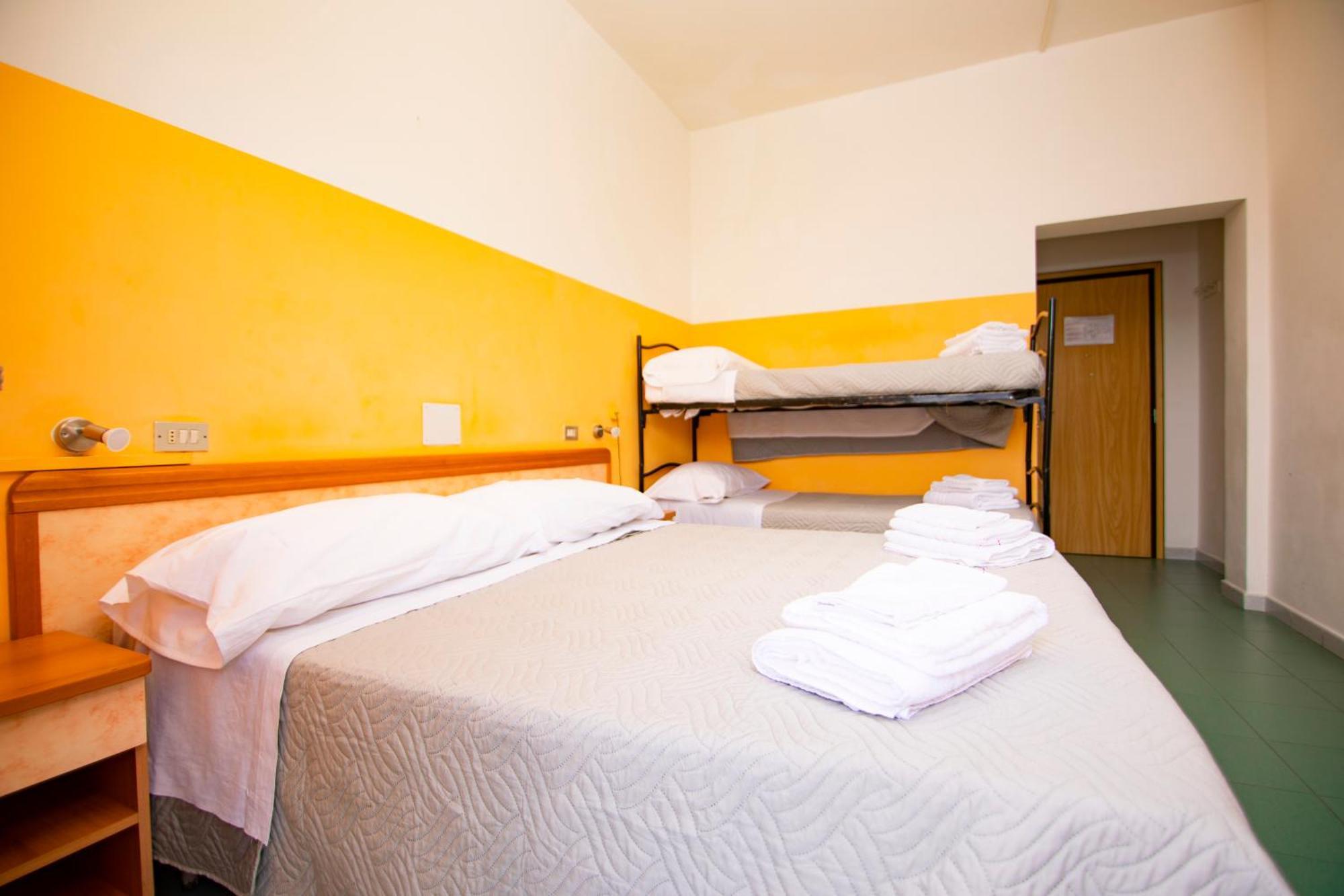Hotel Montebello 리치오네 외부 사진