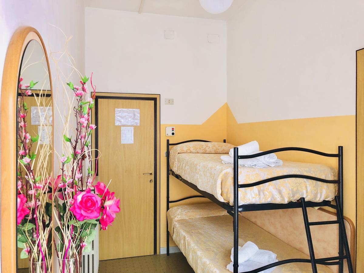 Hotel Montebello 리치오네 외부 사진