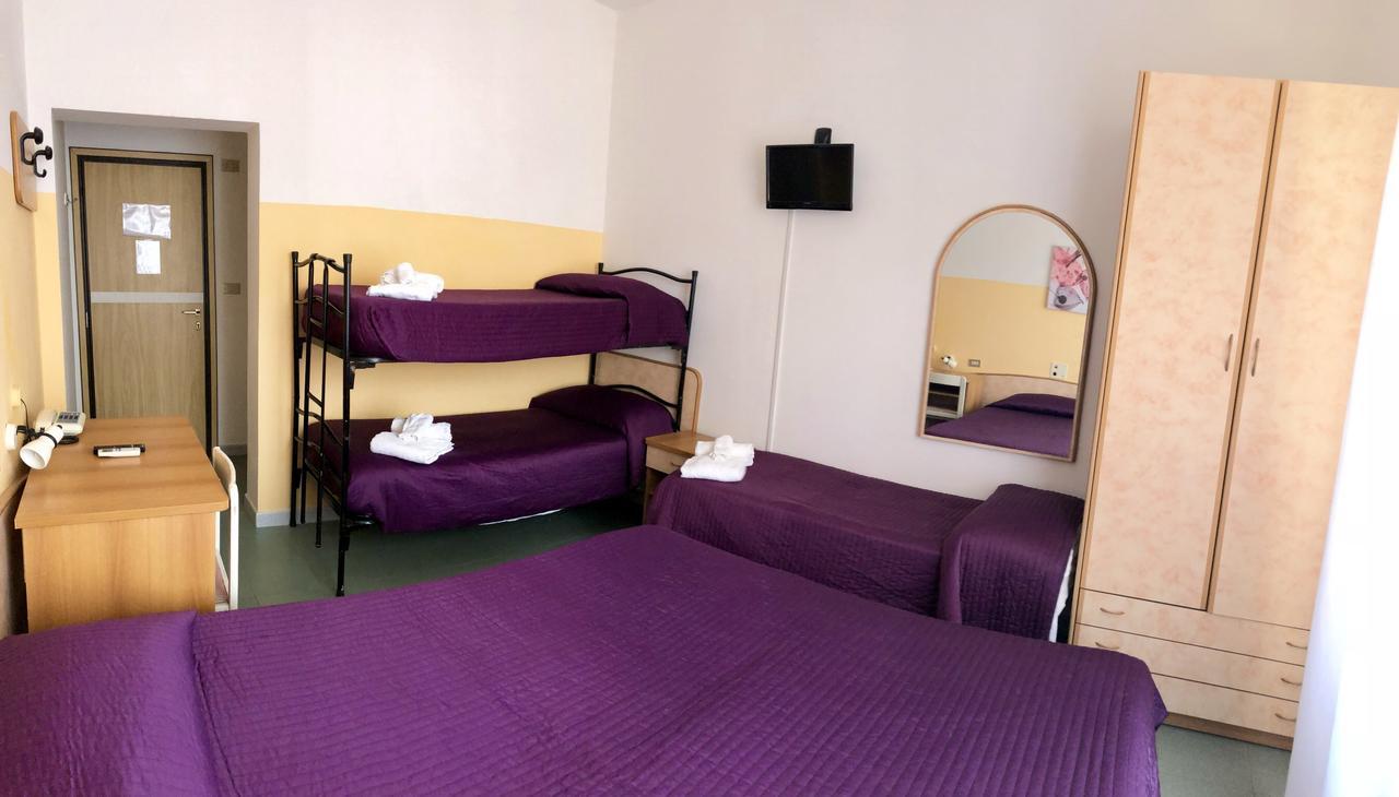 Hotel Montebello 리치오네 외부 사진