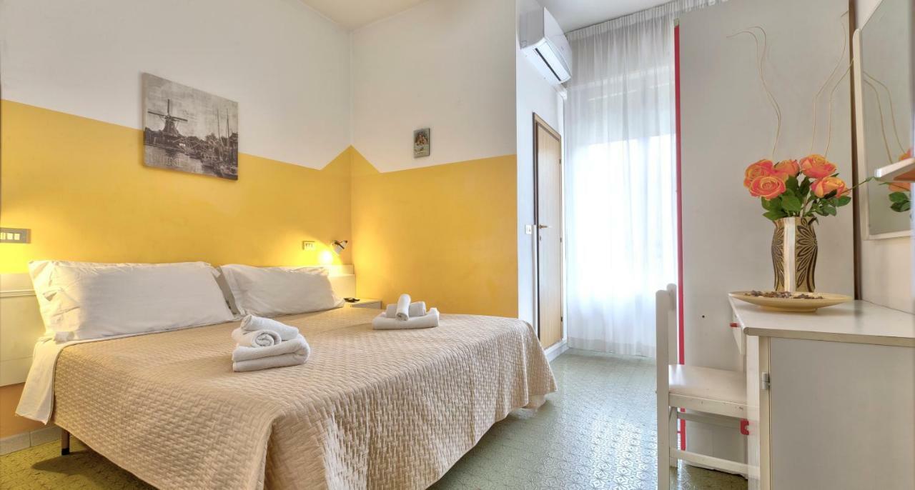 Hotel Montebello 리치오네 외부 사진